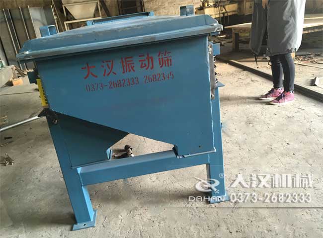 機(jī)制砂振動篩 機(jī)制砂振動篩